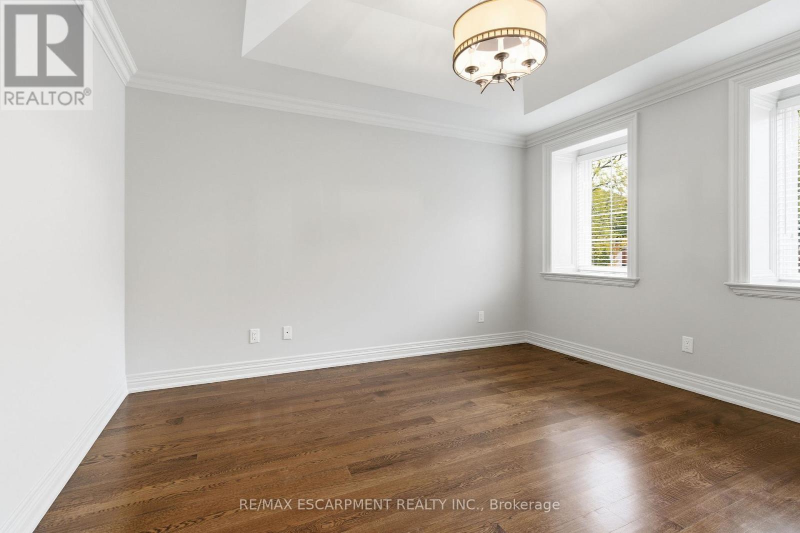 1366 Wilson Avenue, Mississauga, Ontario  L5G 3K2 - Photo 30 - W12513954