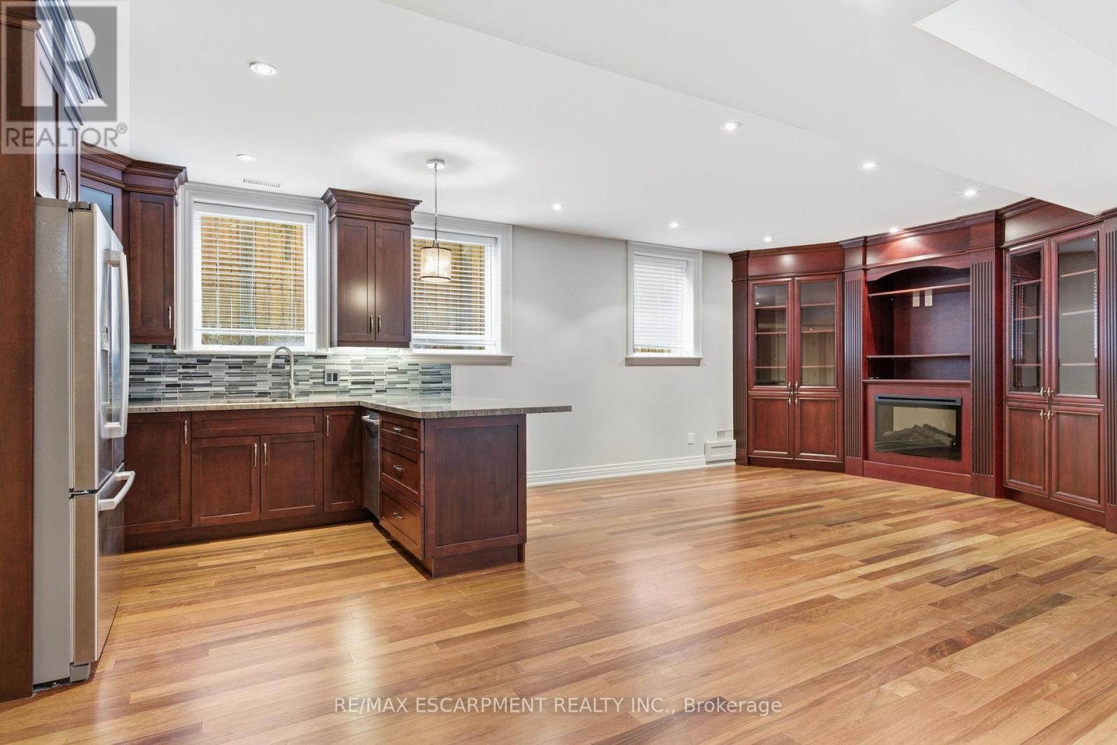 1366 Wilson Avenue, Mississauga, Ontario  L5G 3K2 - Photo 36 - W12513954