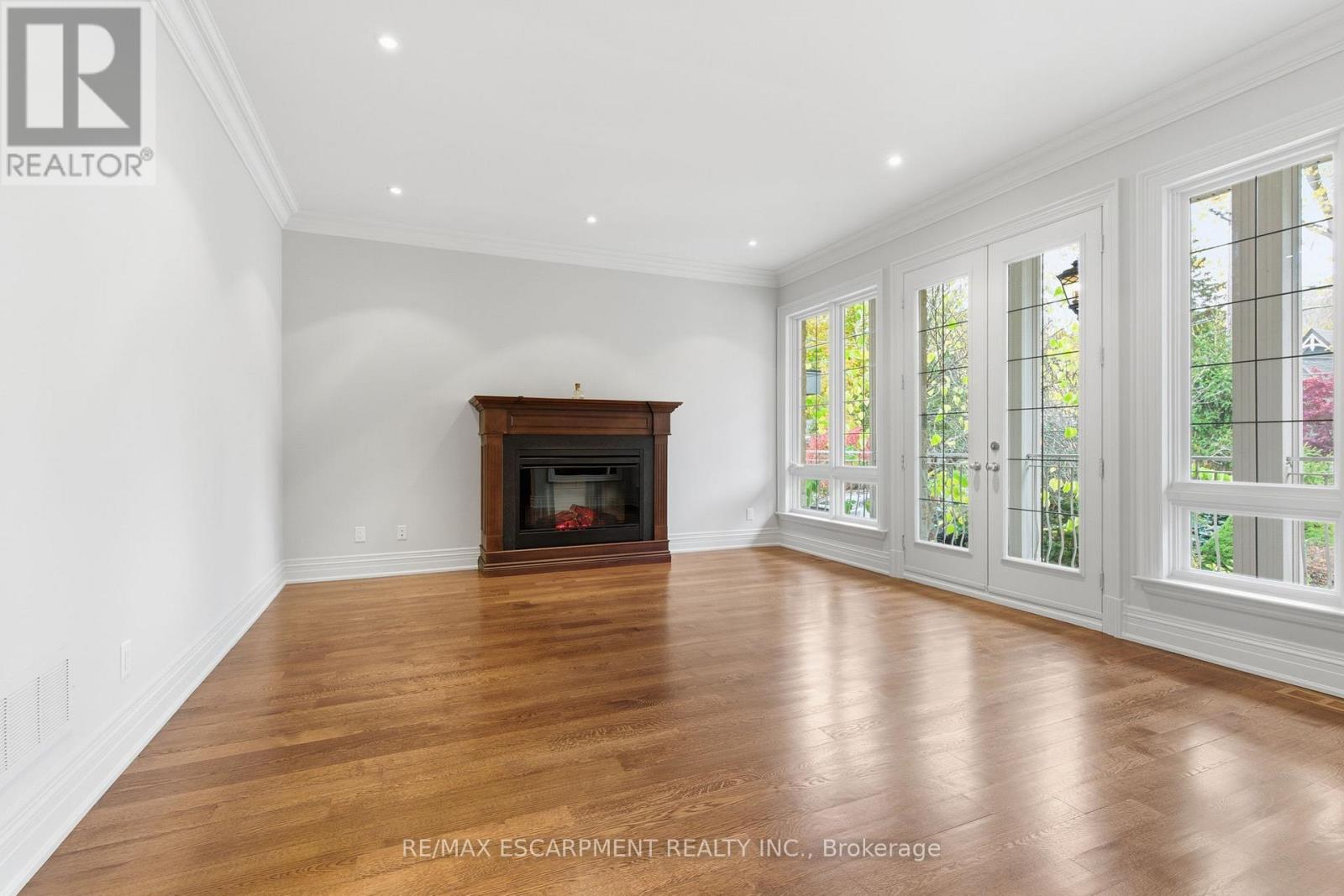 1366 Wilson Avenue, Mississauga, Ontario  L5G 3K2 - Photo 4 - W12513954