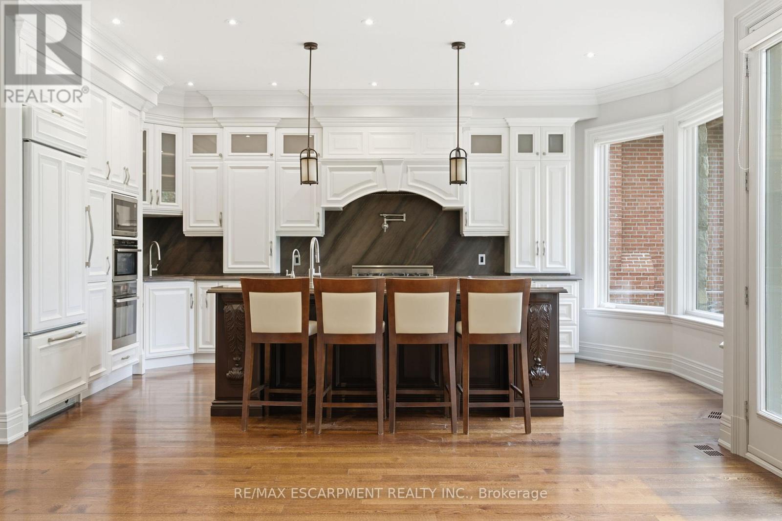 1366 Wilson Avenue, Mississauga, Ontario  L5G 3K2 - Photo 8 - W12513954