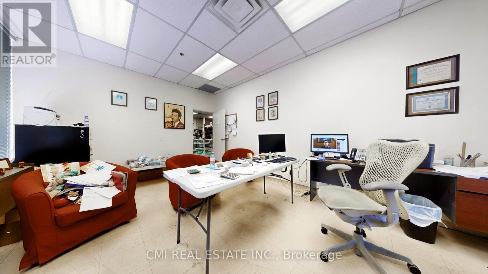 44 Martin Ross Avenue, Toronto, Ontario  M3J 2L4 - Photo 25 - W12513960