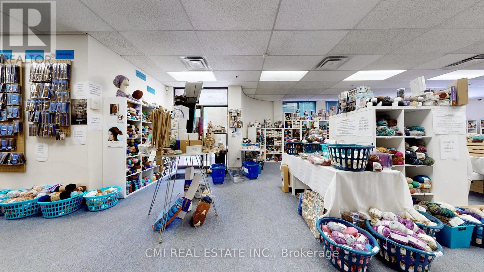 44 Martin Ross Avenue, Toronto, Ontario  M3J 2L4 - Photo 5 - W12513960