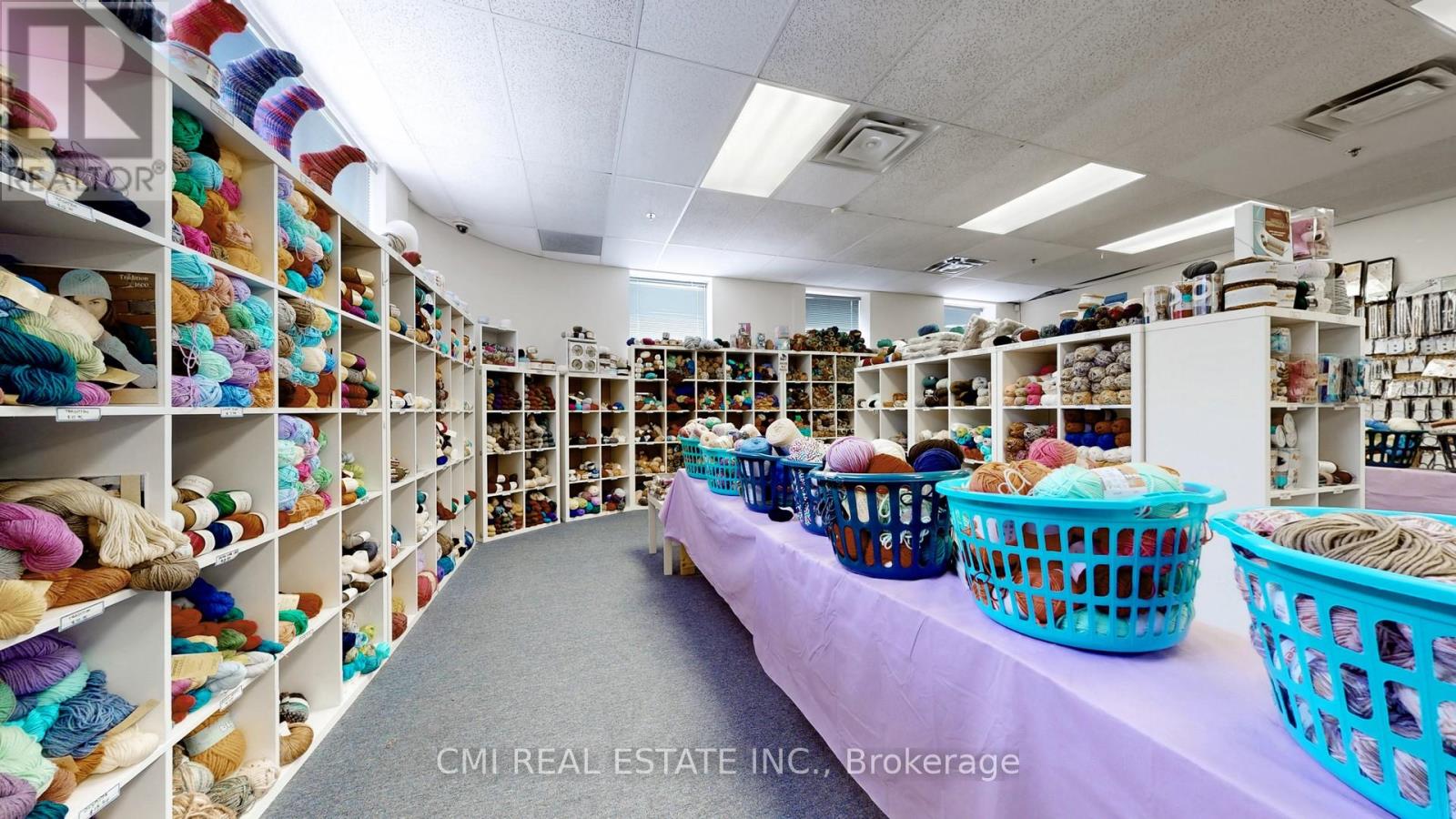 44 Martin Ross Avenue, Toronto, Ontario  M3J 2L4 - Photo 7 - W12513960