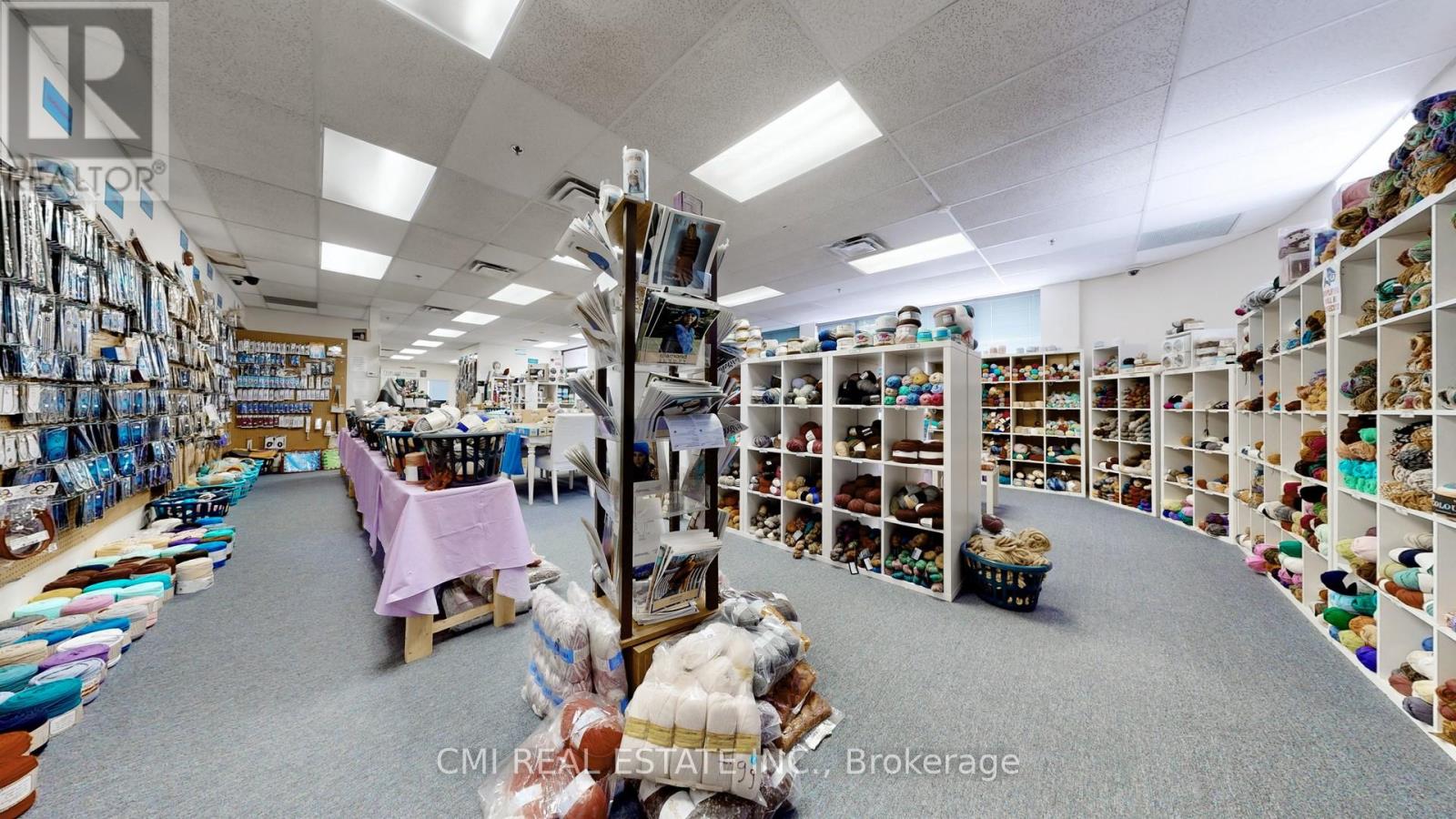 44 Martin Ross Avenue, Toronto, Ontario  M3J 2L4 - Photo 9 - W12513960