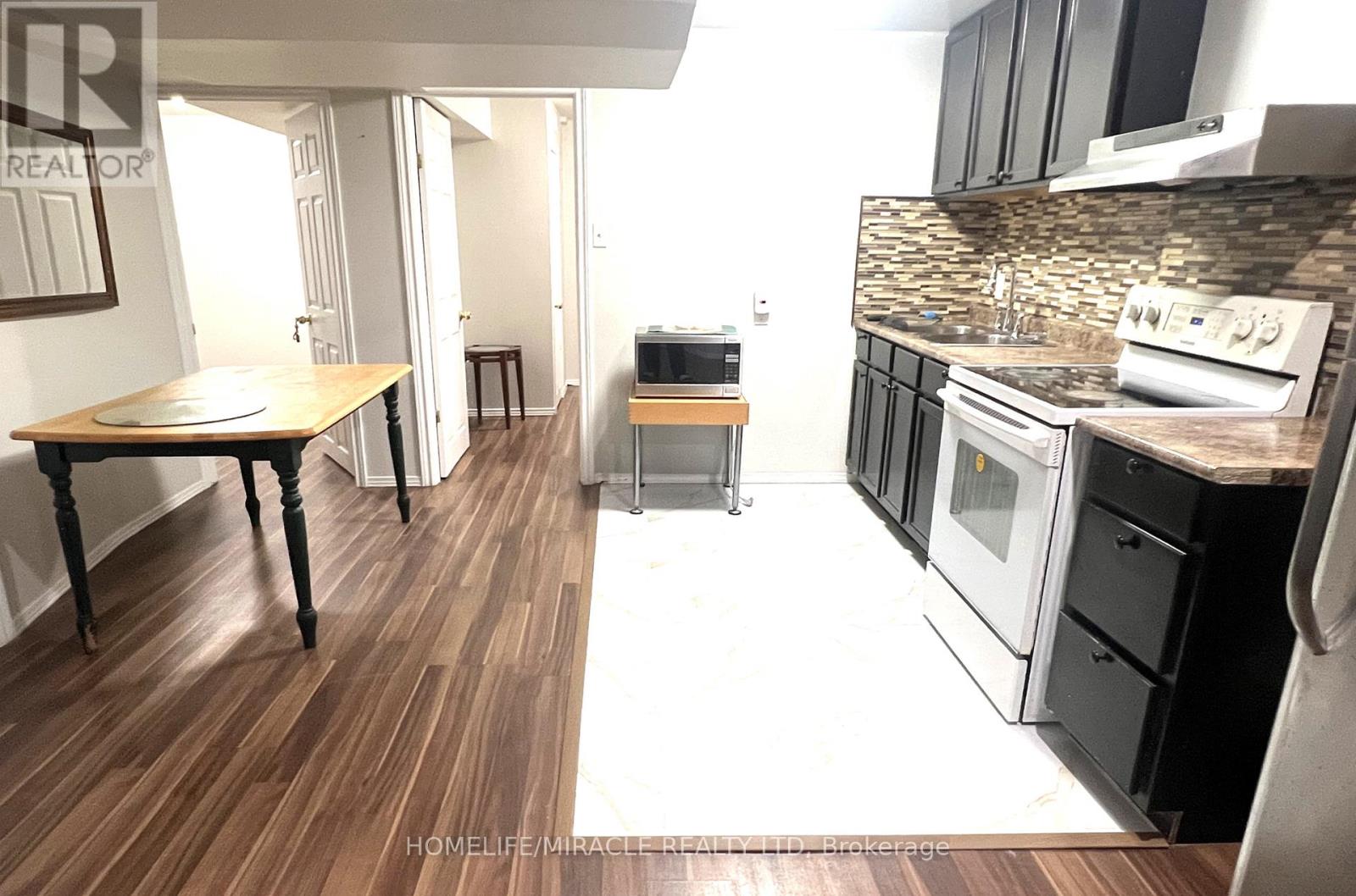 Bsmt - 87 Mosley Crescent, Brampton, Ontario  L6Y 5C9 - Photo 3 - W12513970