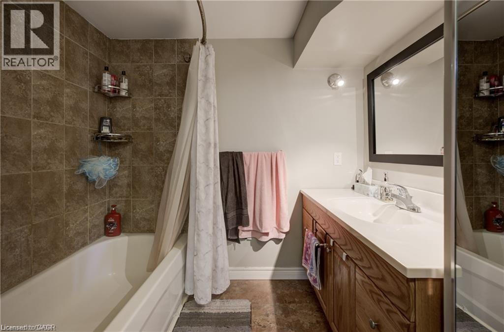 31 Weichel Street Unit# Lower, Kitchener, Ontario  N2M 2A7 - Photo 4 - 40786001