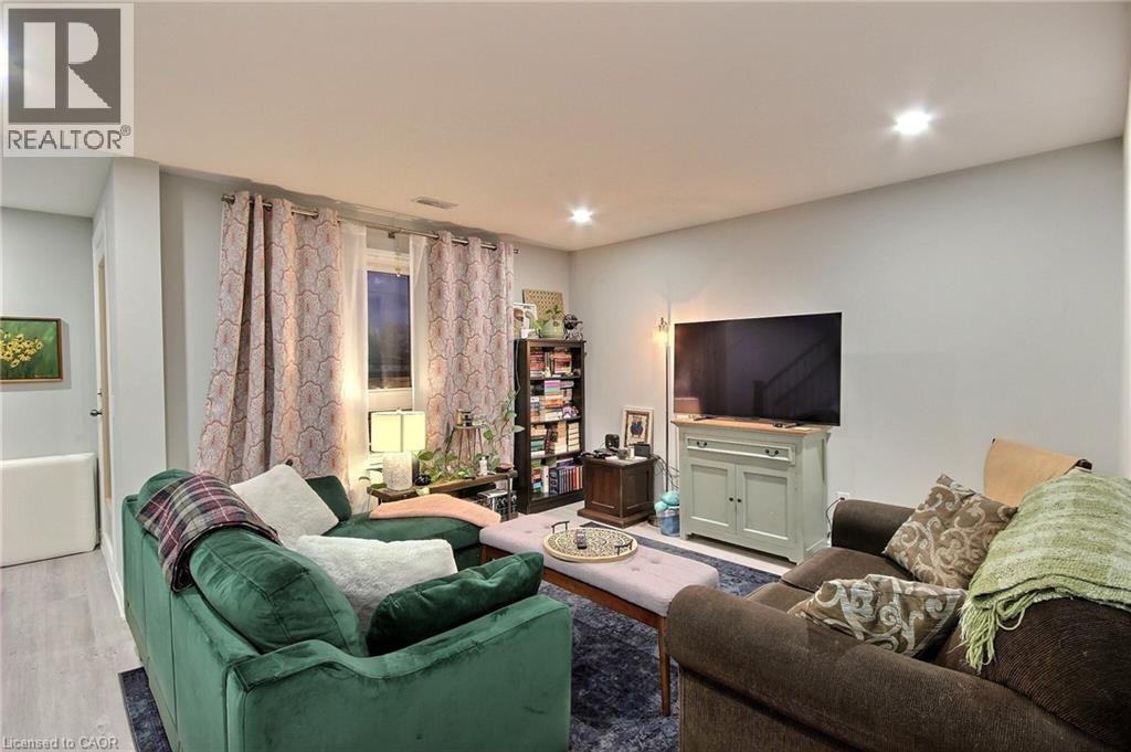 287 Chapel Hill Drive, Kitchener, Ontario N2R 0S4 - Photo 11 - 40785434