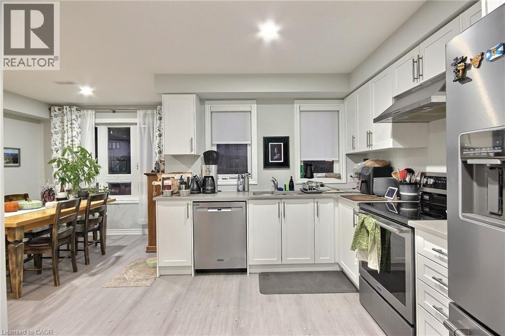 287 Chapel Hill Drive, Kitchener, Ontario N2R 0S4 - Photo 4 - 40785434