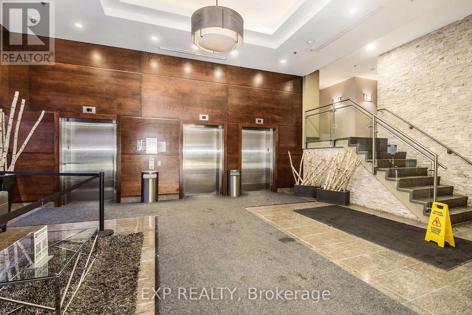 609 - 238 Besserer Street, Ottawa, Ontario K1N 6B1 - Photo 4 - X12248124