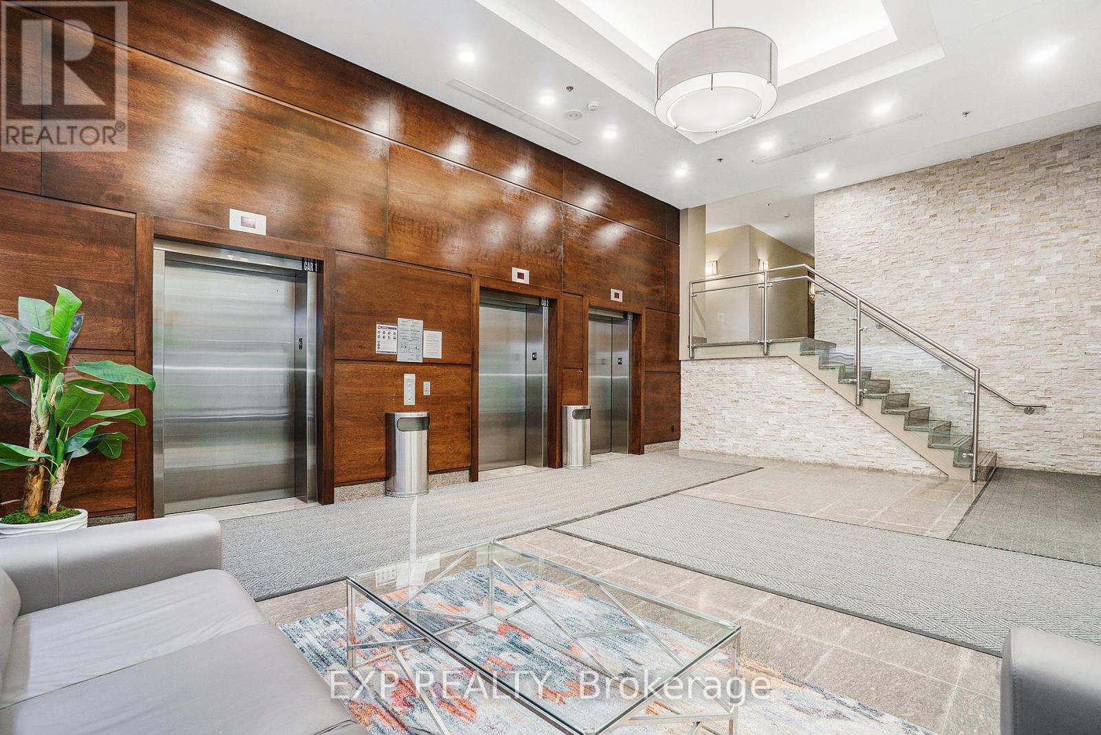 609 - 238 Besserer Street, Ottawa, Ontario K1N 6B1 - Photo 5 - X12248124