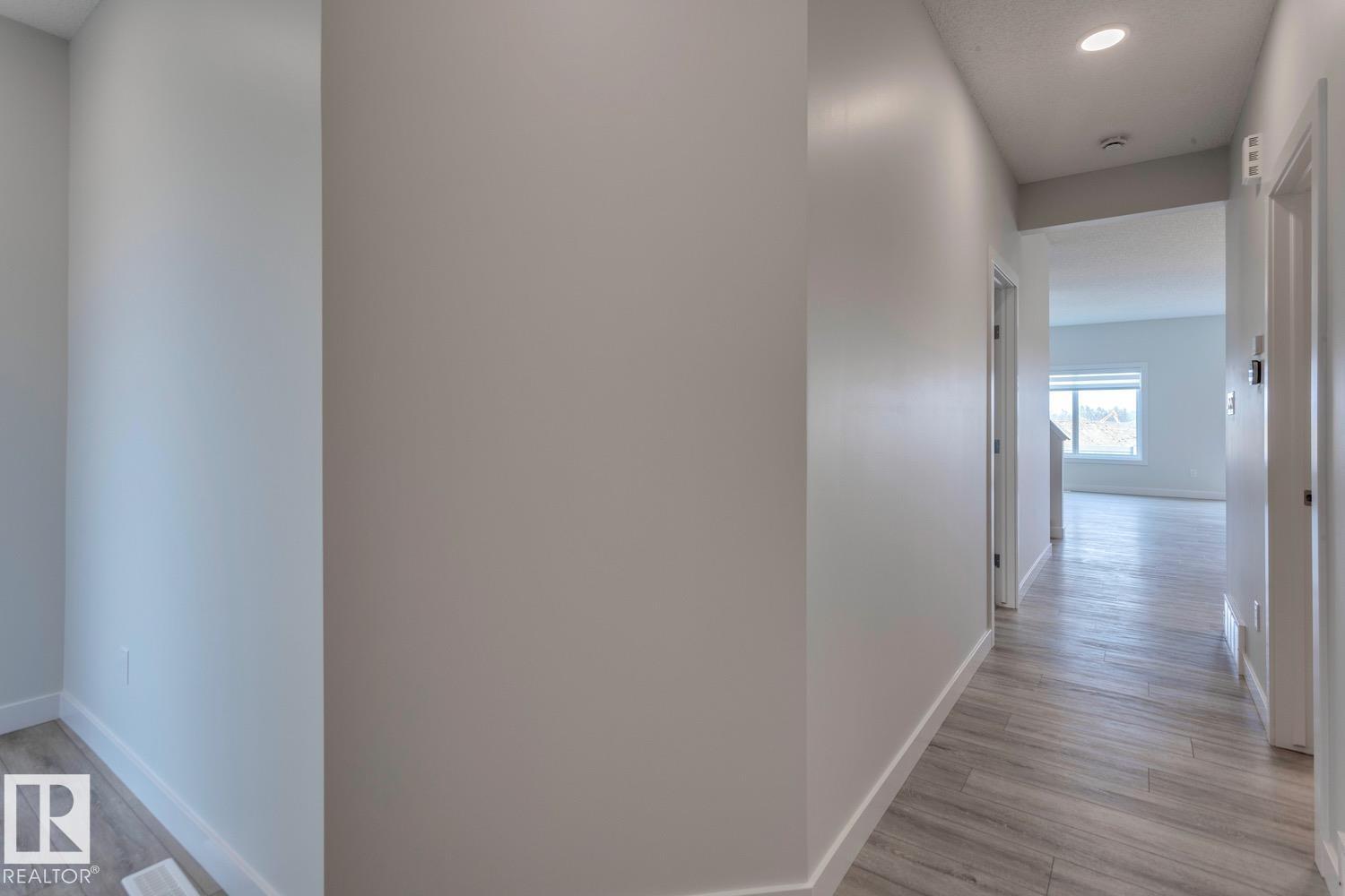 19019 20 Av Nw, Edmonton, Alberta  T6M 3E8 - Photo 4 - E4463966