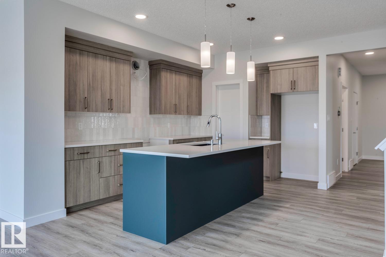 19019 20 Av Nw, Edmonton, Alberta  T6M 3E8 - Photo 11 - E4463966