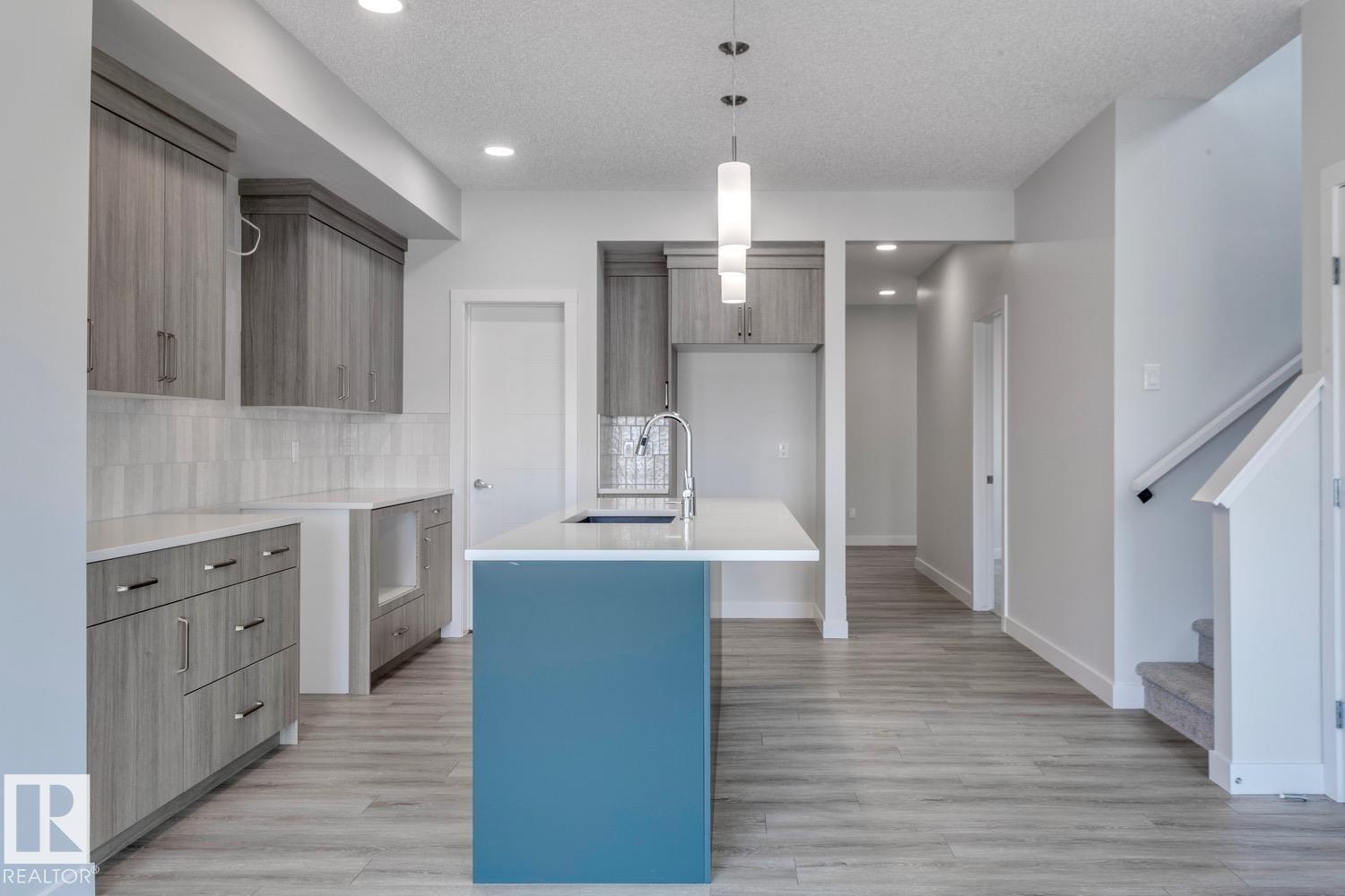 19019 20 Av Nw, Edmonton, Alberta  T6M 3E8 - Photo 12 - E4463966