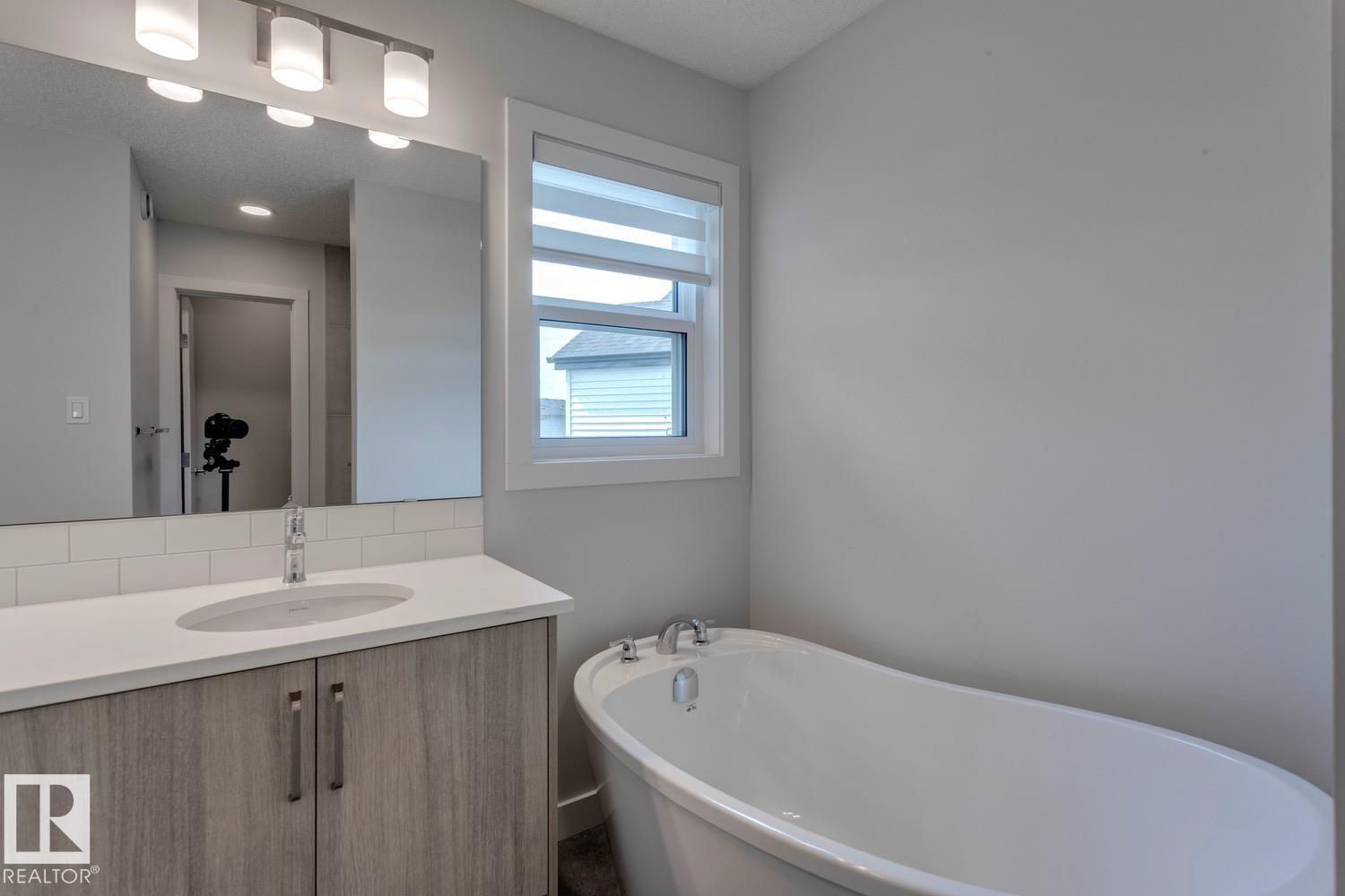 19019 20 Av Nw, Edmonton, Alberta  T6M 3E8 - Photo 41 - E4463966