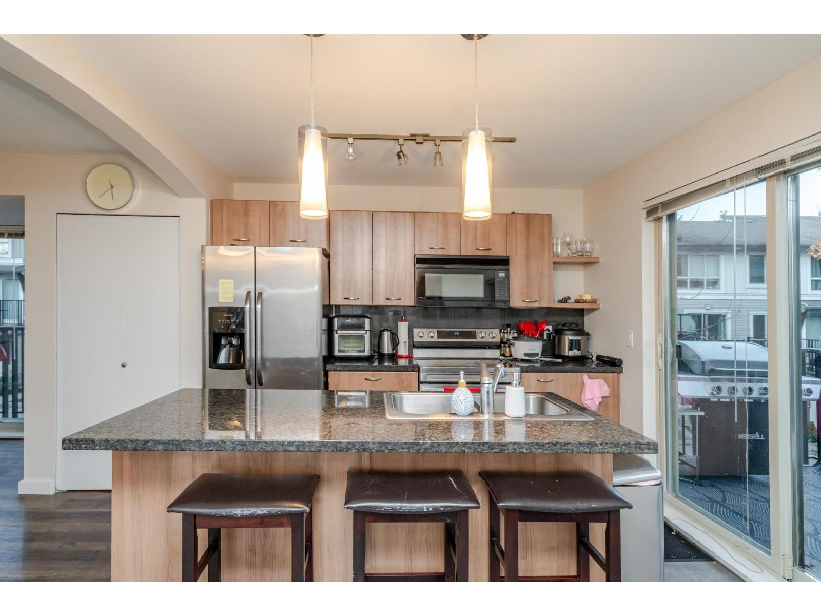 110 6671 121 Street, Surrey, British Columbia  V3W 1T9 - Photo 6 - R3064810