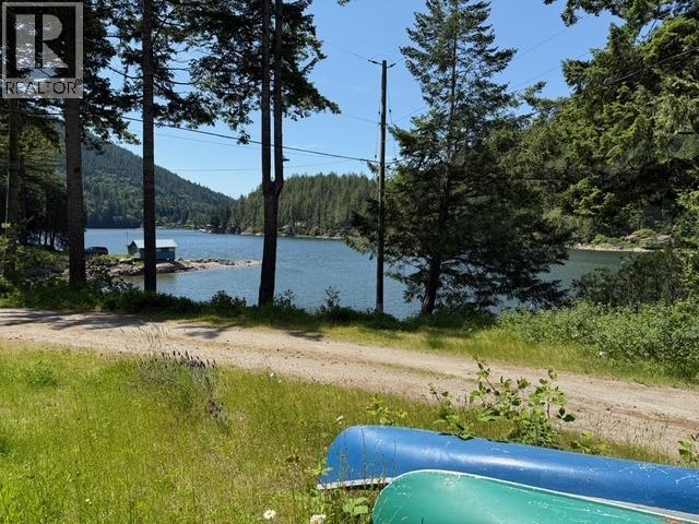 13248 Porters Road, Madeira Park, British Columbia  V0N 2H1 - Photo 2 - R2994233