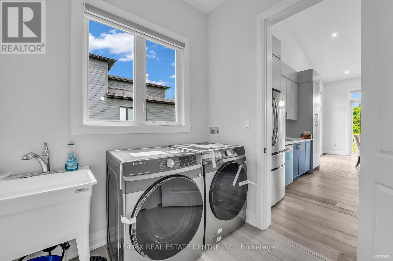 119 Sladden Court, Blue Mountains, Ontario N0H 2P0 - Photo 46 - X12513844