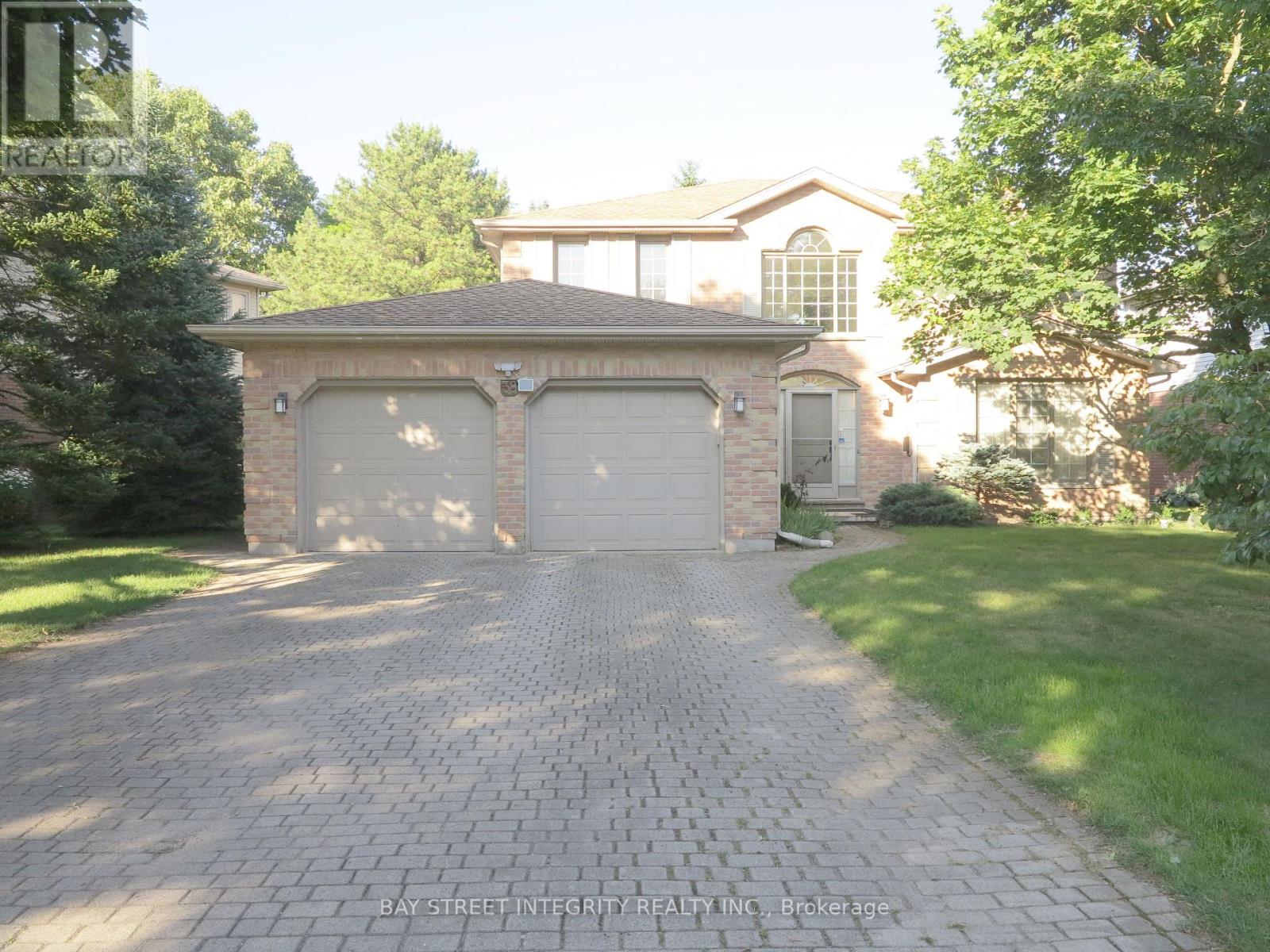 38 ORKNEY CRESCENT, London North, Ontario