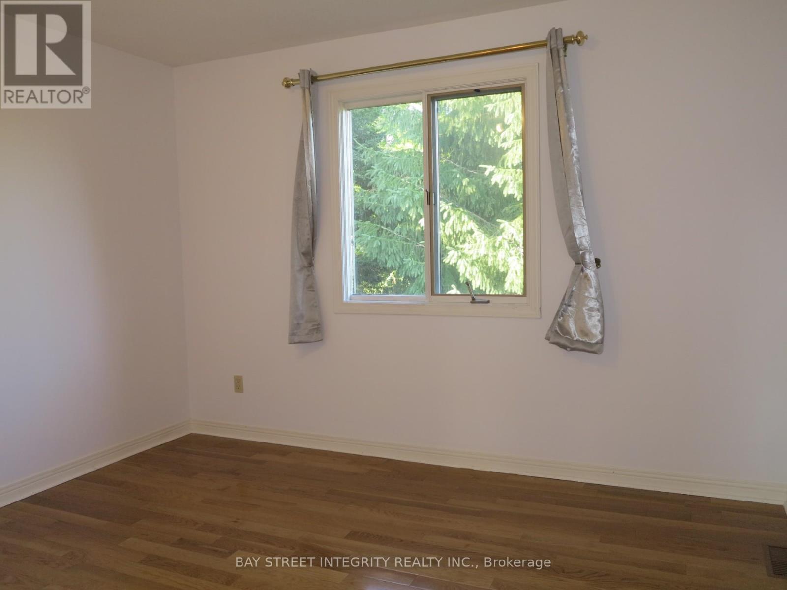 38 Orkney Crescent, London North, Ontario  N5X 3R7 - Photo 3 - X12513868