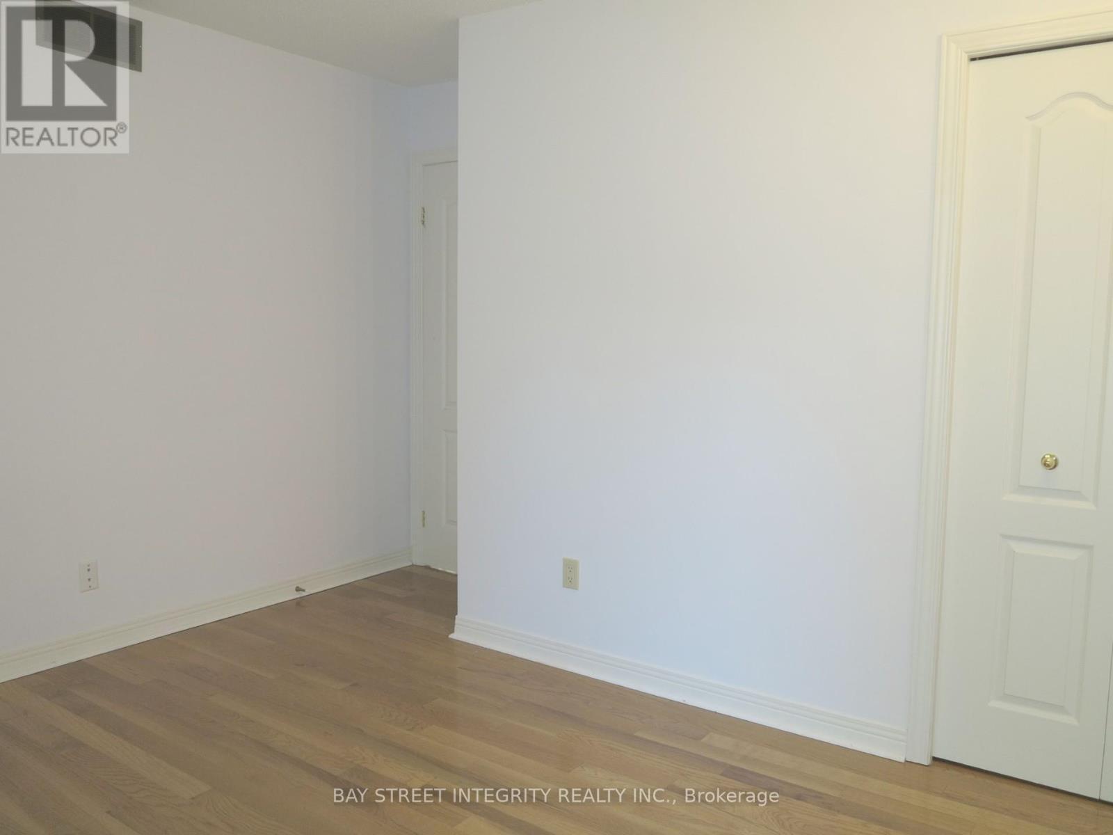 38 Orkney Crescent, London North, Ontario  N5X 3R7 - Photo 6 - X12513868