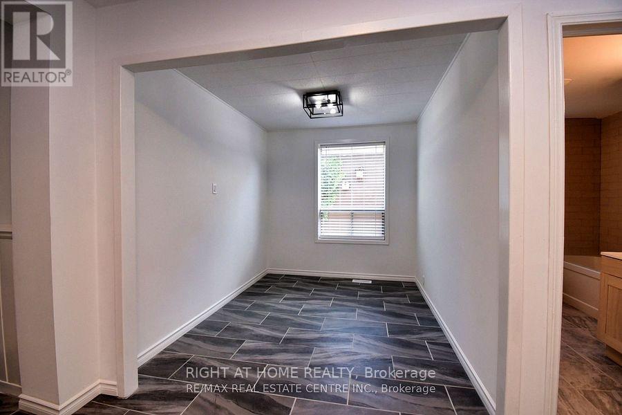 14 Graham Avenue S, Hamilton, Ontario L8K 2L8 - Photo 20 - X12513872