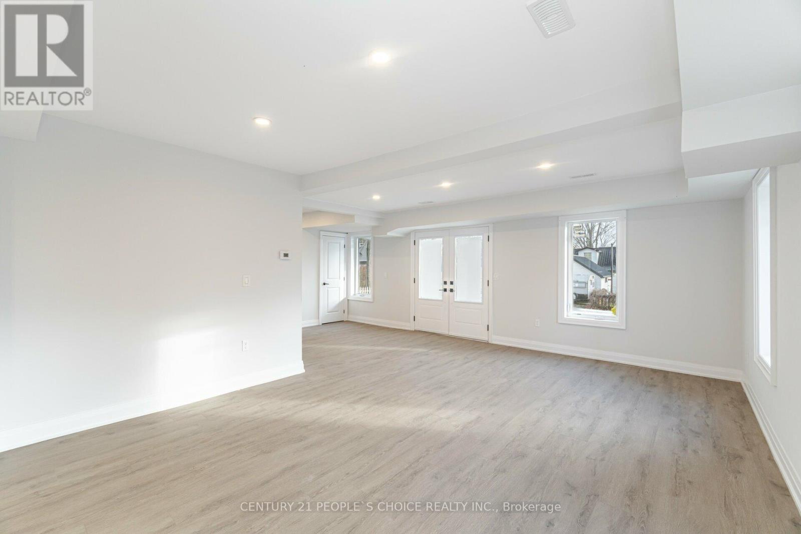 17 Park Street E, Haldimand, Ontario N0A 1P0 - Photo 10 - X12513878