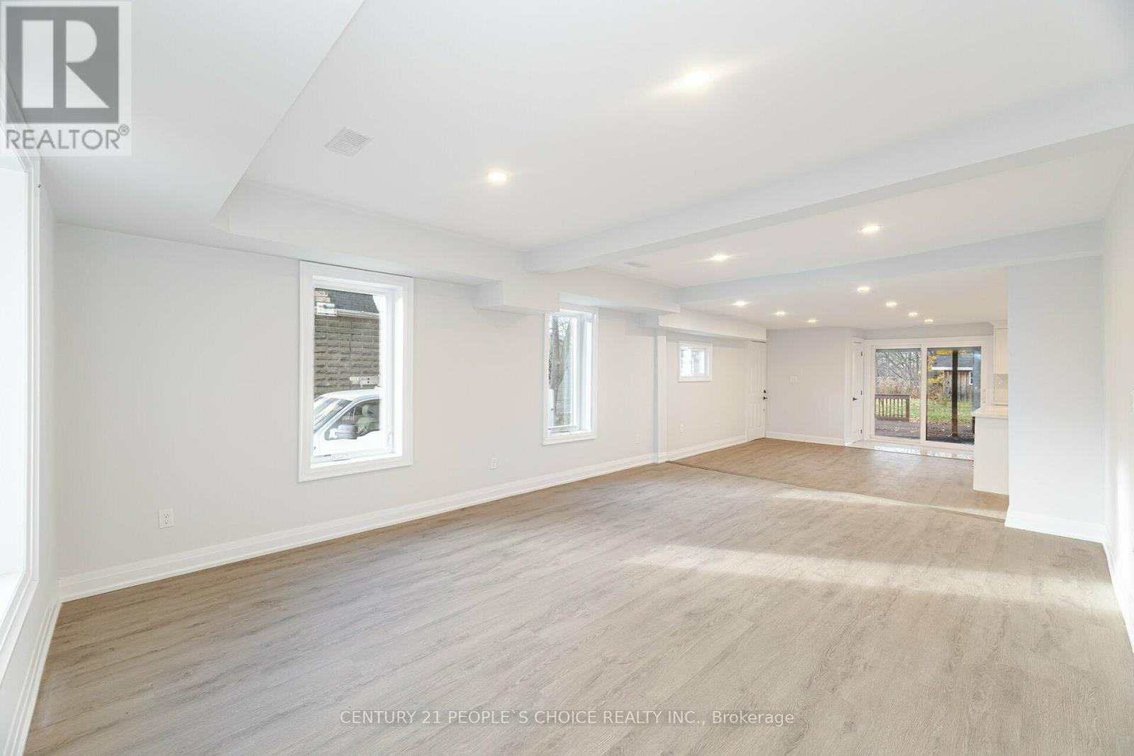 17 Park Street E, Haldimand, Ontario N0A 1P0 - Photo 11 - X12513878