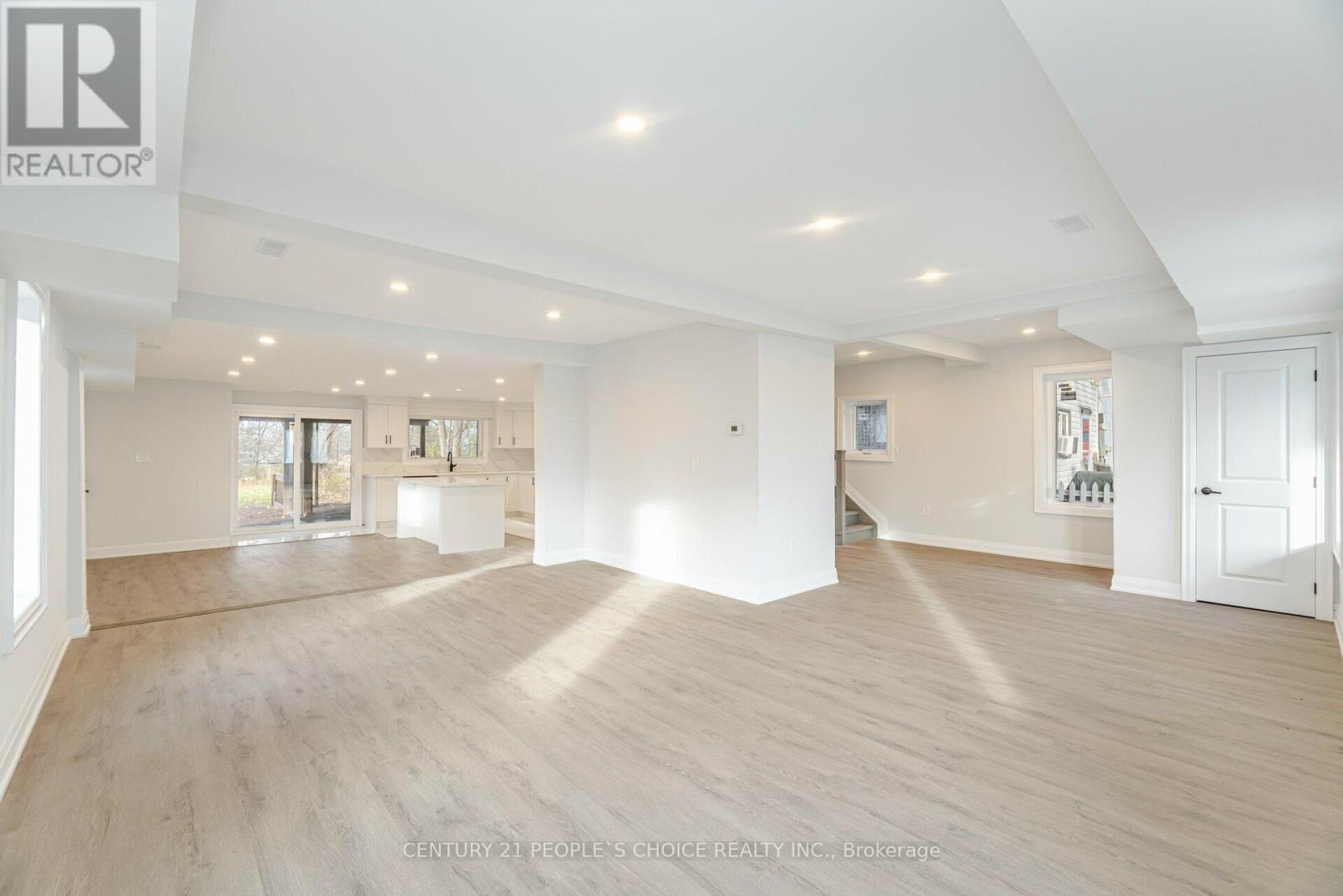 17 Park Street E, Haldimand, Ontario N0A 1P0 - Photo 12 - X12513878