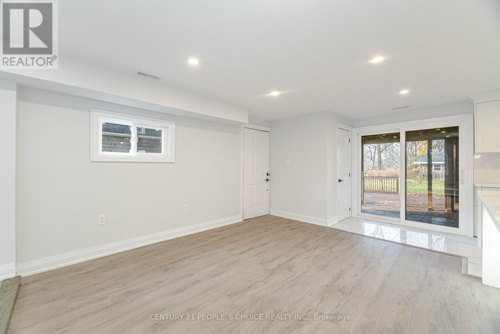 17 Park Street E, Haldimand, Ontario N0A 1P0 - Photo 13 - X12513878