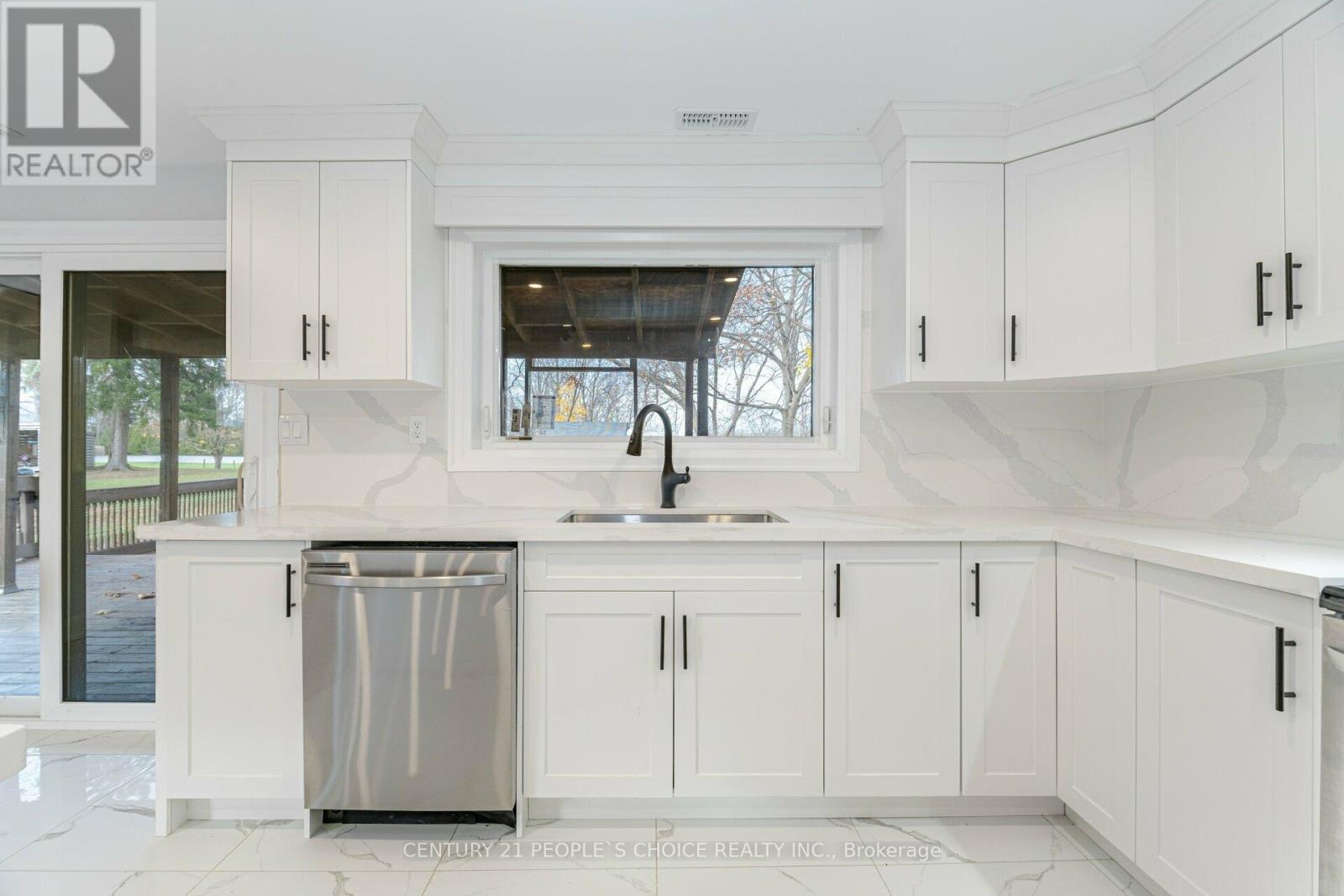 17 Park Street E, Haldimand, Ontario N0A 1P0 - Photo 18 - X12513878