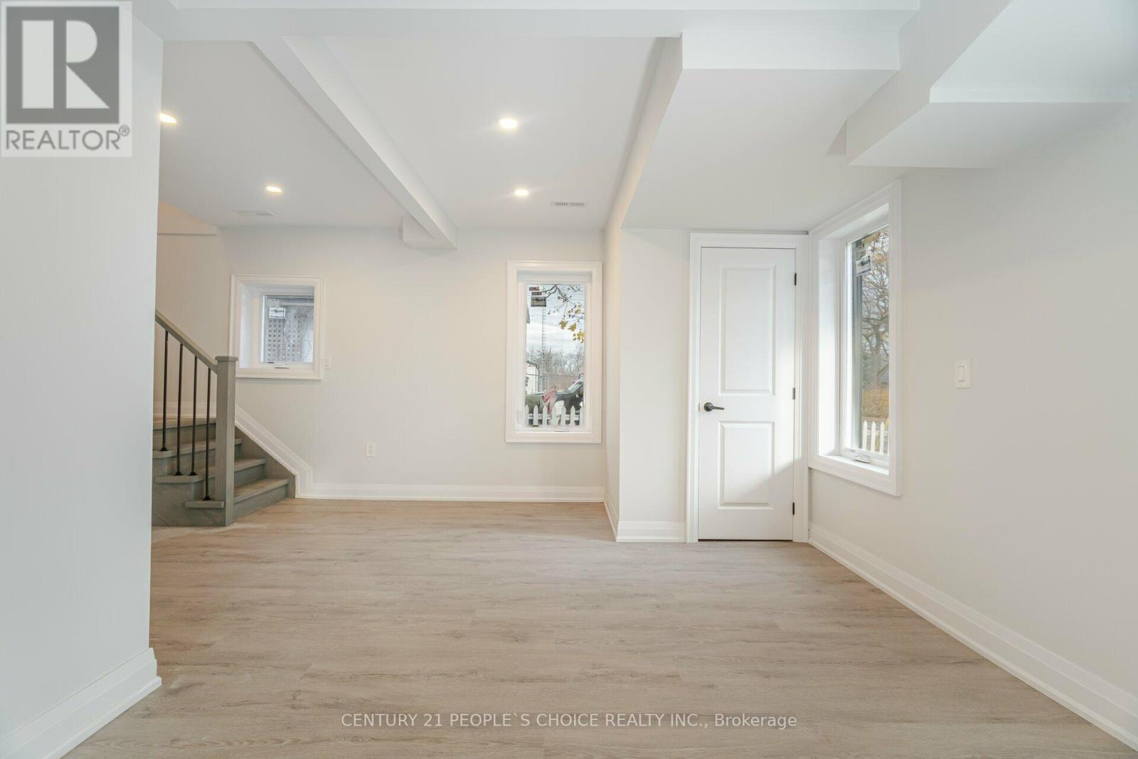 17 Park Street E, Haldimand, Ontario N0A 1P0 - Photo 23 - X12513878