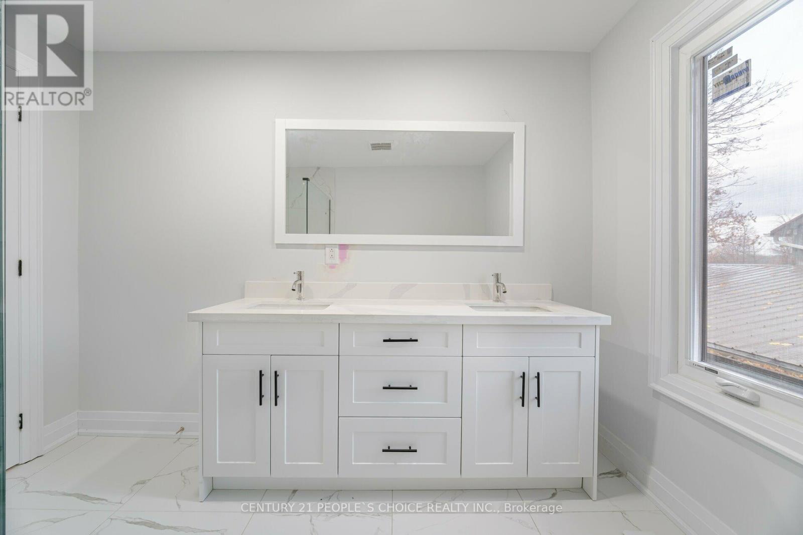 17 Park Street E, Haldimand, Ontario N0A 1P0 - Photo 36 - X12513878