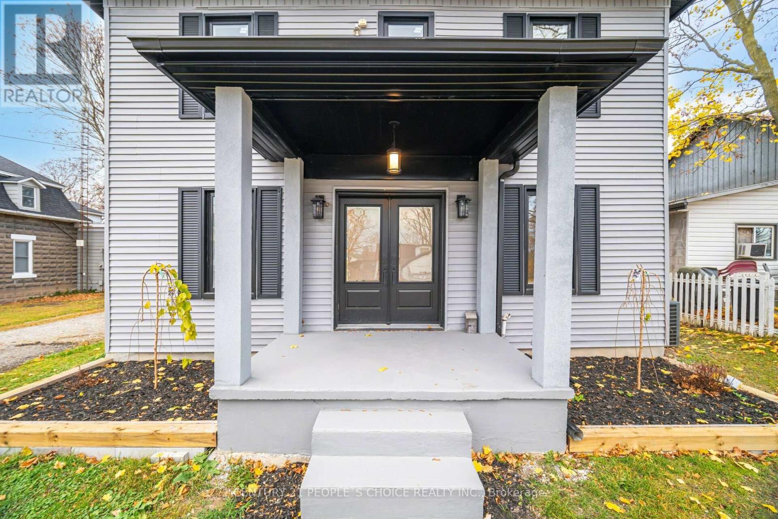 17 Park Street E, Haldimand, Ontario N0A 1P0 - Photo 7 - X12513878