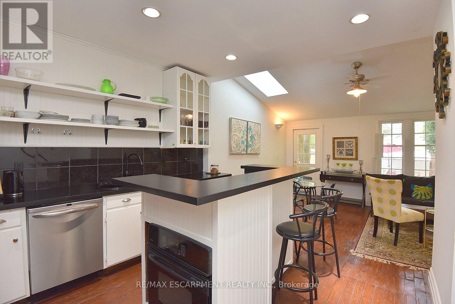 61 Burlington Street W, Hamilton, Ontario L8L 1G6 - Photo 16 - X12513934