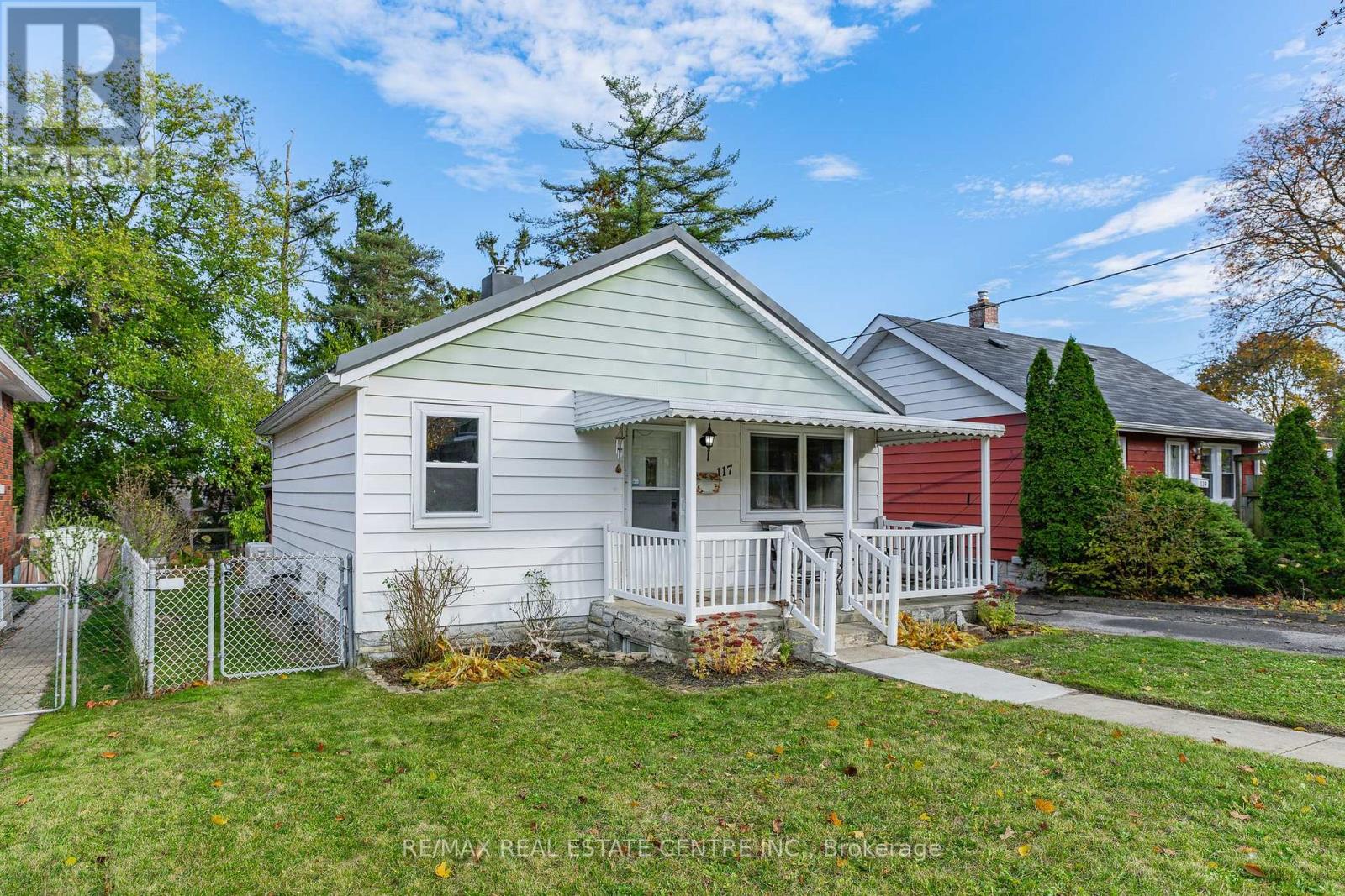 Property at 117 TAIT STREET image 2