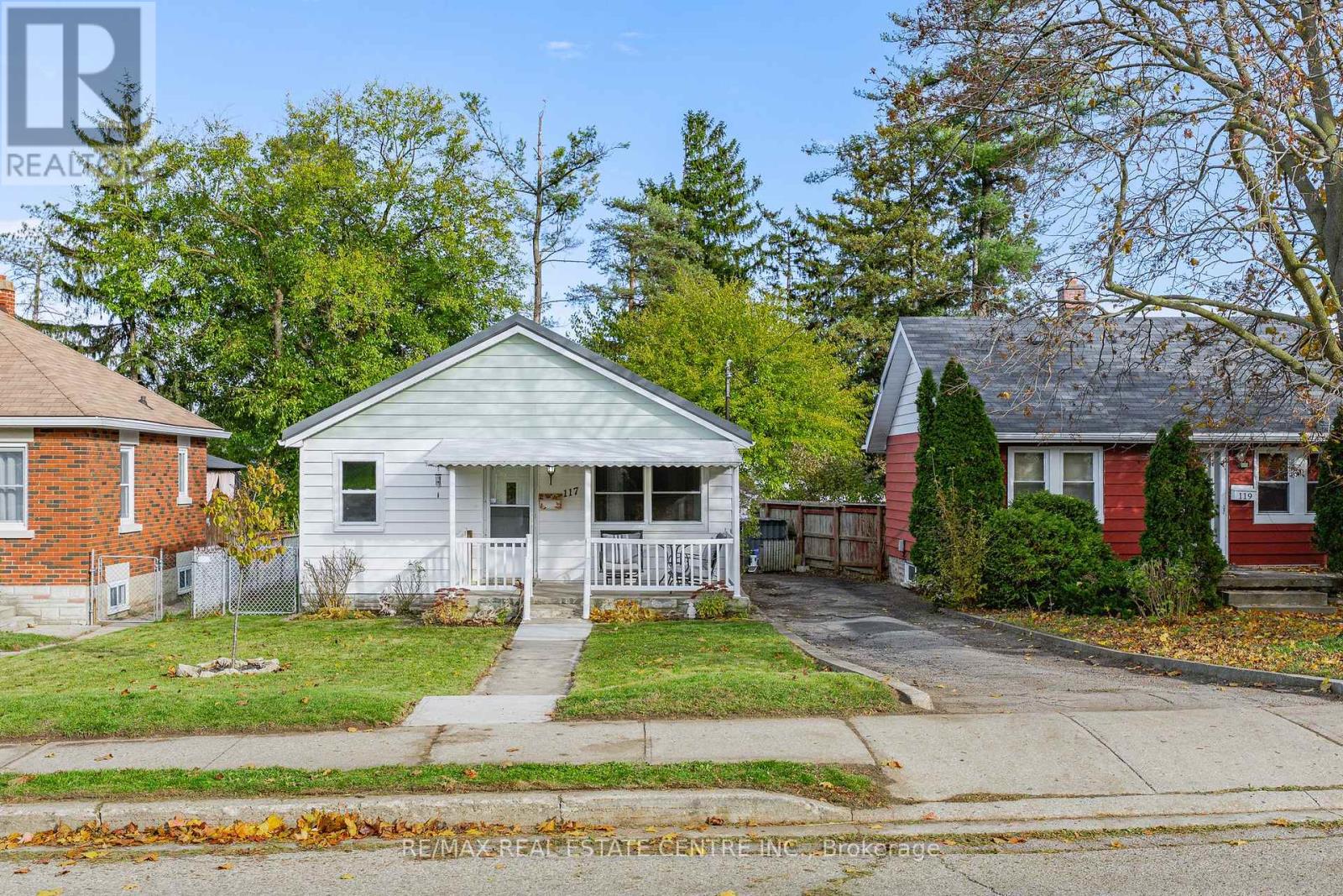 Property at 117 TAIT STREET image 4