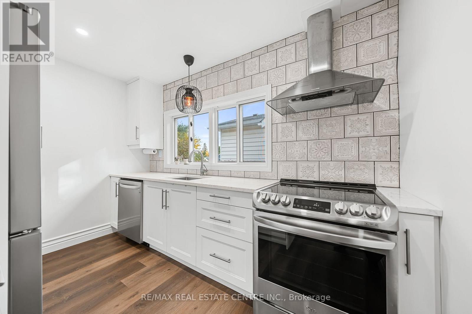 117 Tait Street, Cambridge, Ontario N1S 3E4 - Photo 9 - X12513976