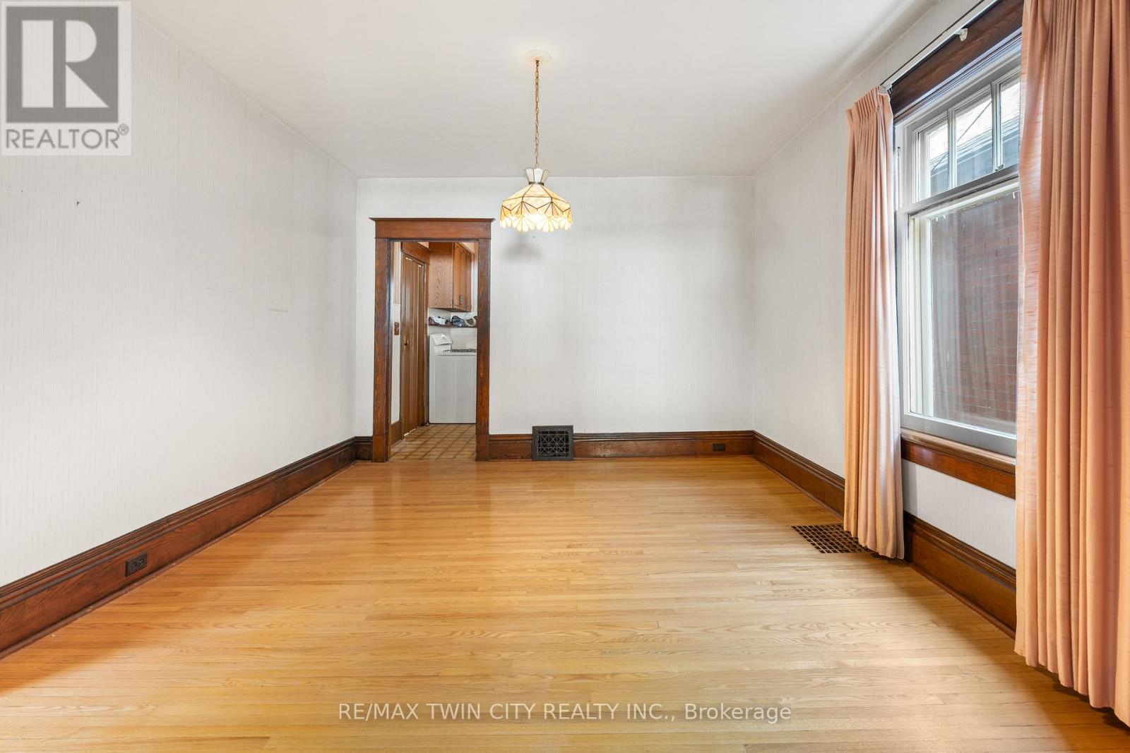 43 Mcnaughton Street, Cambridge, Ontario N1R 1Z2 - Photo 13 - X12513992