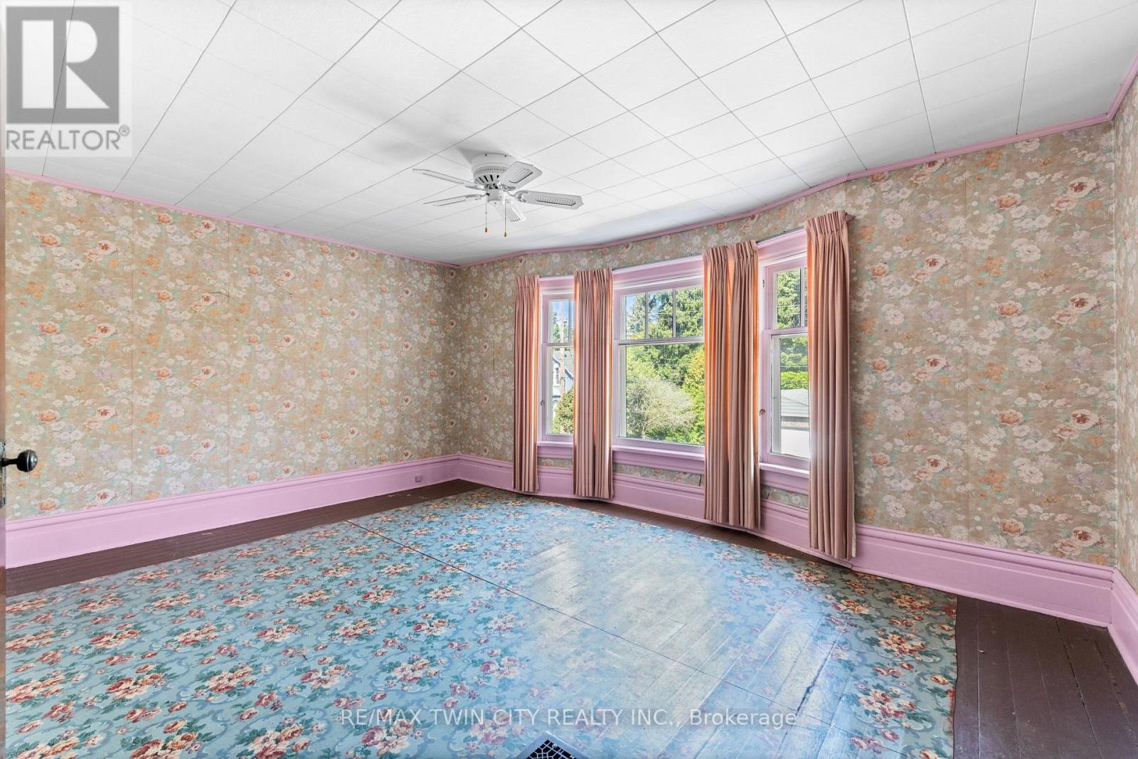 43 Mcnaughton Street, Cambridge, Ontario N1R 1Z2 - Photo 22 - X12513992