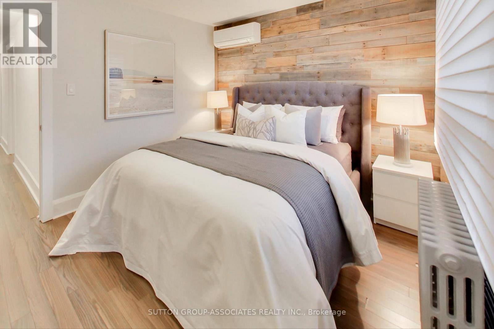 315 Atlas Avenue, Toronto, Ontario  M6C 3P8 - Photo 19 - C12514010