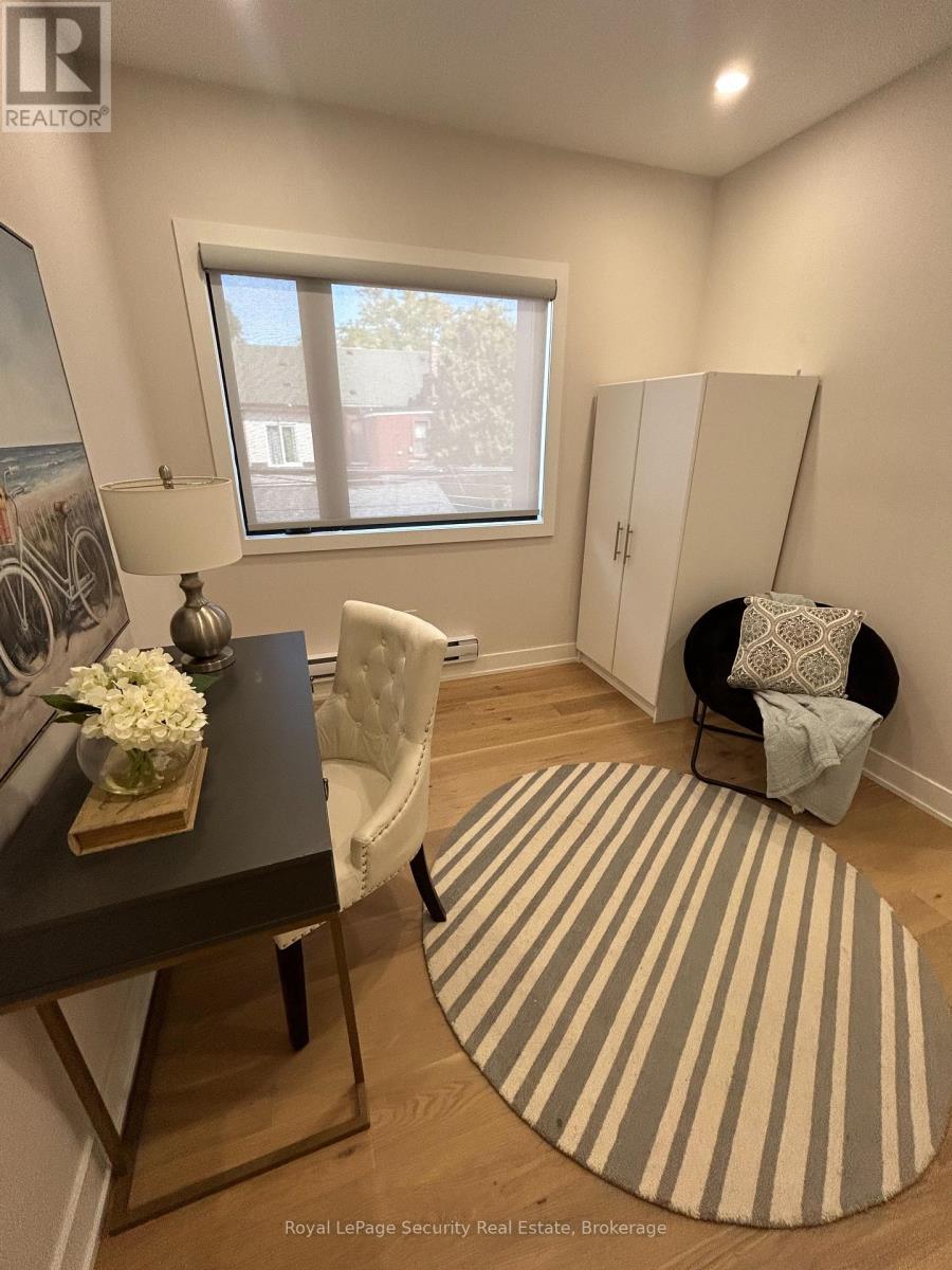 Laneway - 513 Ossington Street, Toronto, Ontario  M6G 3T3 - Photo 12 - C12514020