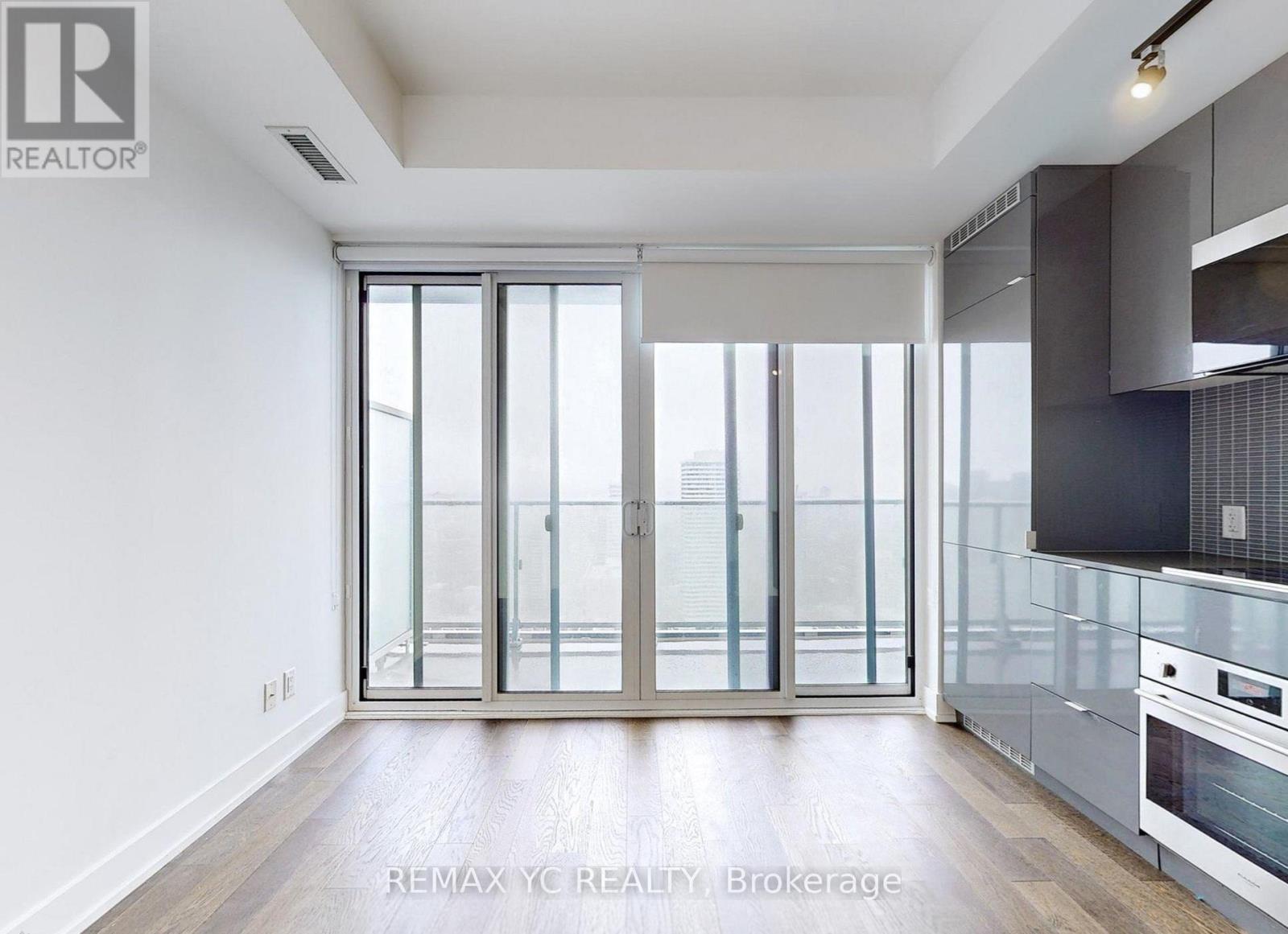 3908 - 7 Grenville Street, Toronto, Ontario  M4Y 0E9 - Photo 2 - C12514132