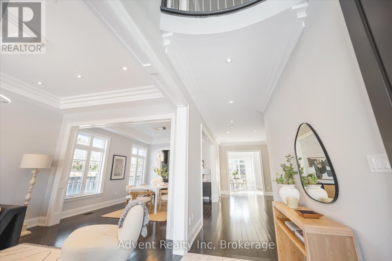 141 Connaught Avenue, Toronto, Ontario  M2M 1H3 - Photo 5 - C12514134