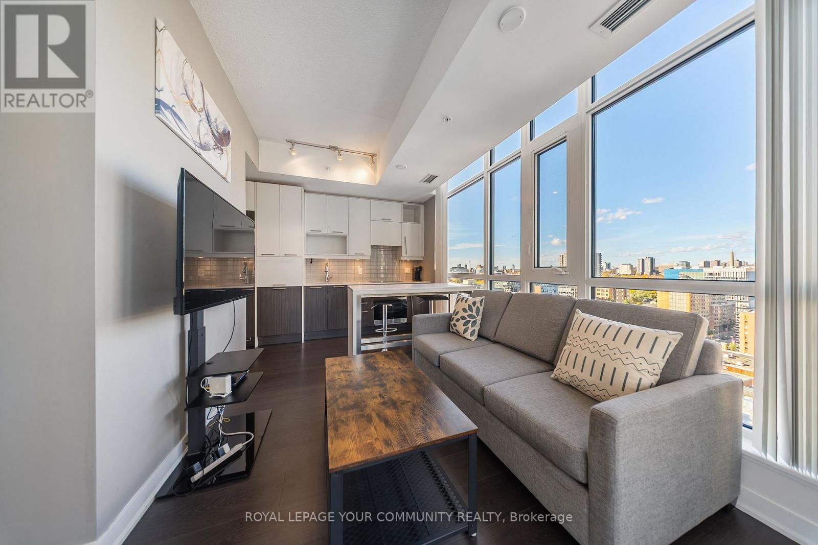 1602 - 30 Nelson Street, Toronto, Ontario M5V 0H5 - Photo 20 - C12514180