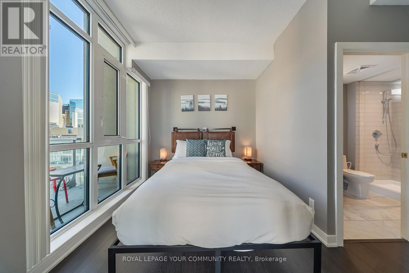 1602 - 30 Nelson Street, Toronto, Ontario M5V 0H5 - Photo 22 - C12514180