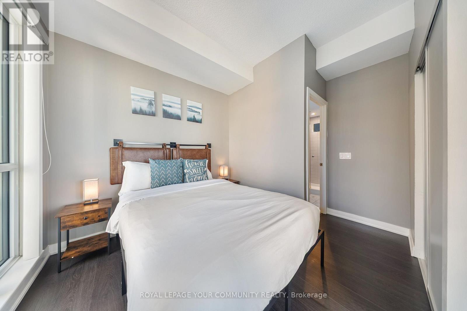 1602 - 30 Nelson Street, Toronto, Ontario M5V 0H5 - Photo 23 - C12514180