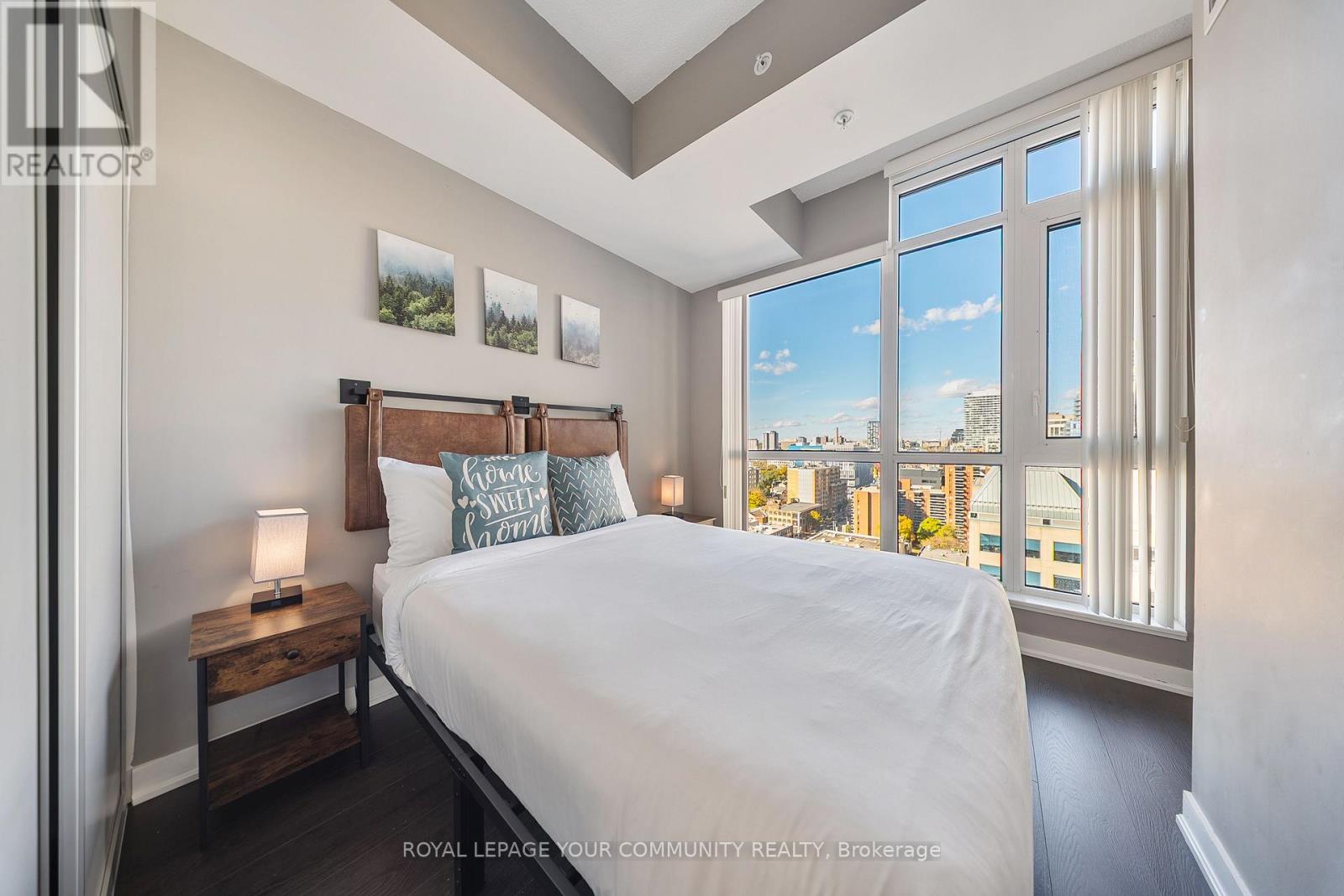 1602 - 30 Nelson Street, Toronto, Ontario M5V 0H5 - Photo 27 - C12514180