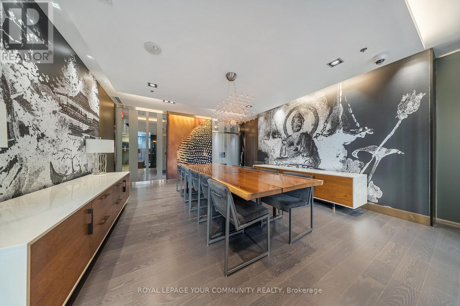 1602 - 30 Nelson Street, Toronto, Ontario M5V 0H5 - Photo 40 - C12514180