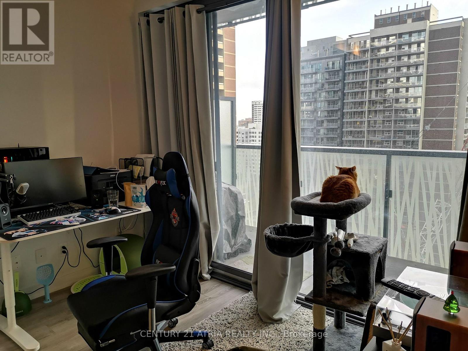 1404 - 50 Charles Street E, Toronto, Ontario  M4Y 1T1 - Photo 8 - C12514204