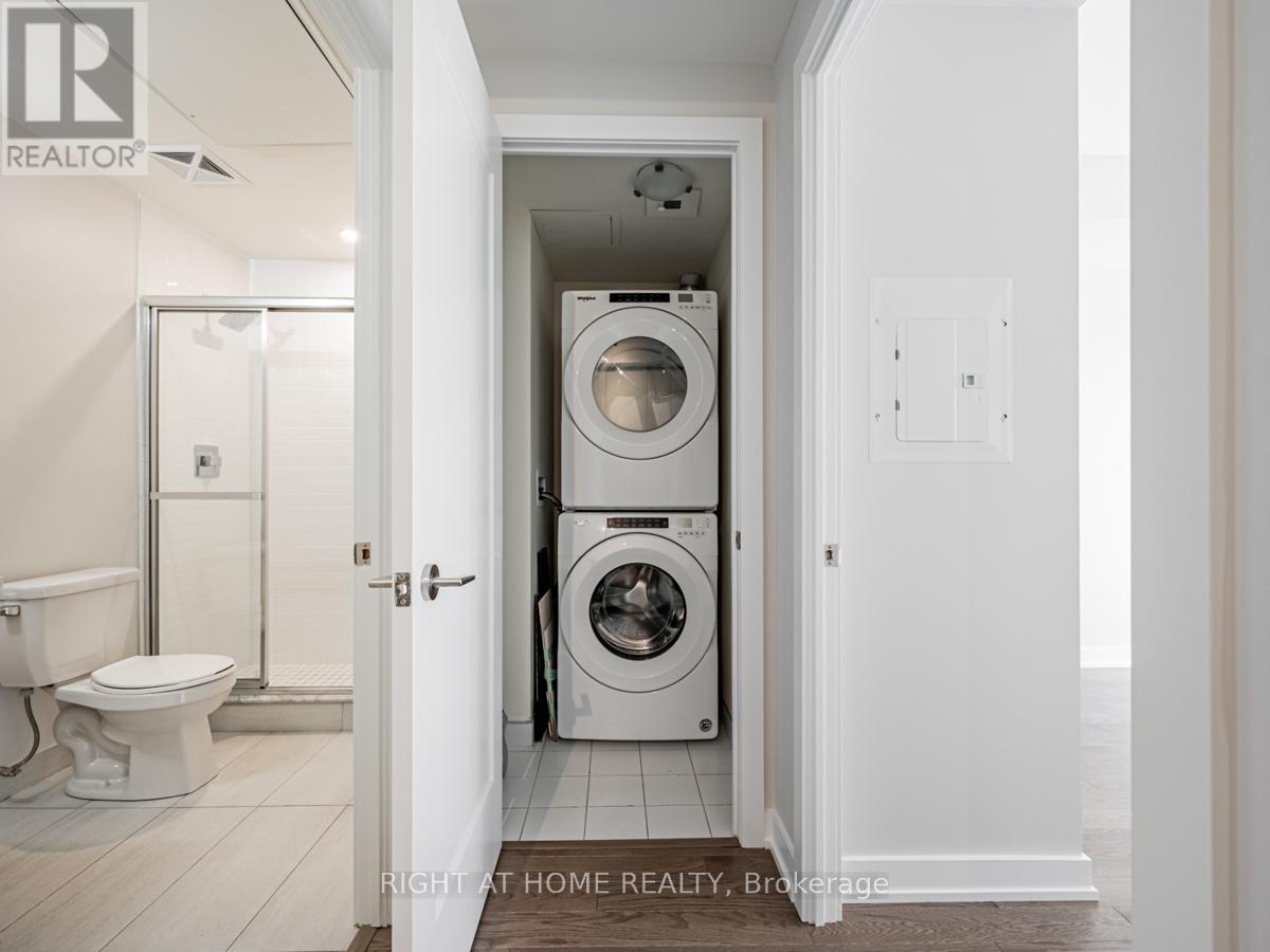 1001 - 330 Richmond Street W, Toronto, Ontario  M5V 1X1 - Photo 23 - C12514226